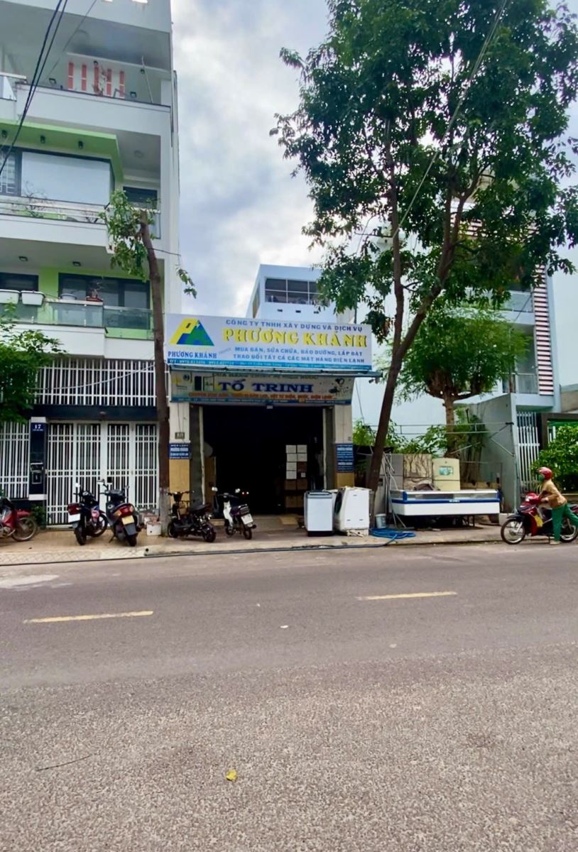 Nha Tran Anh Tong Nha Tran Anh Tong